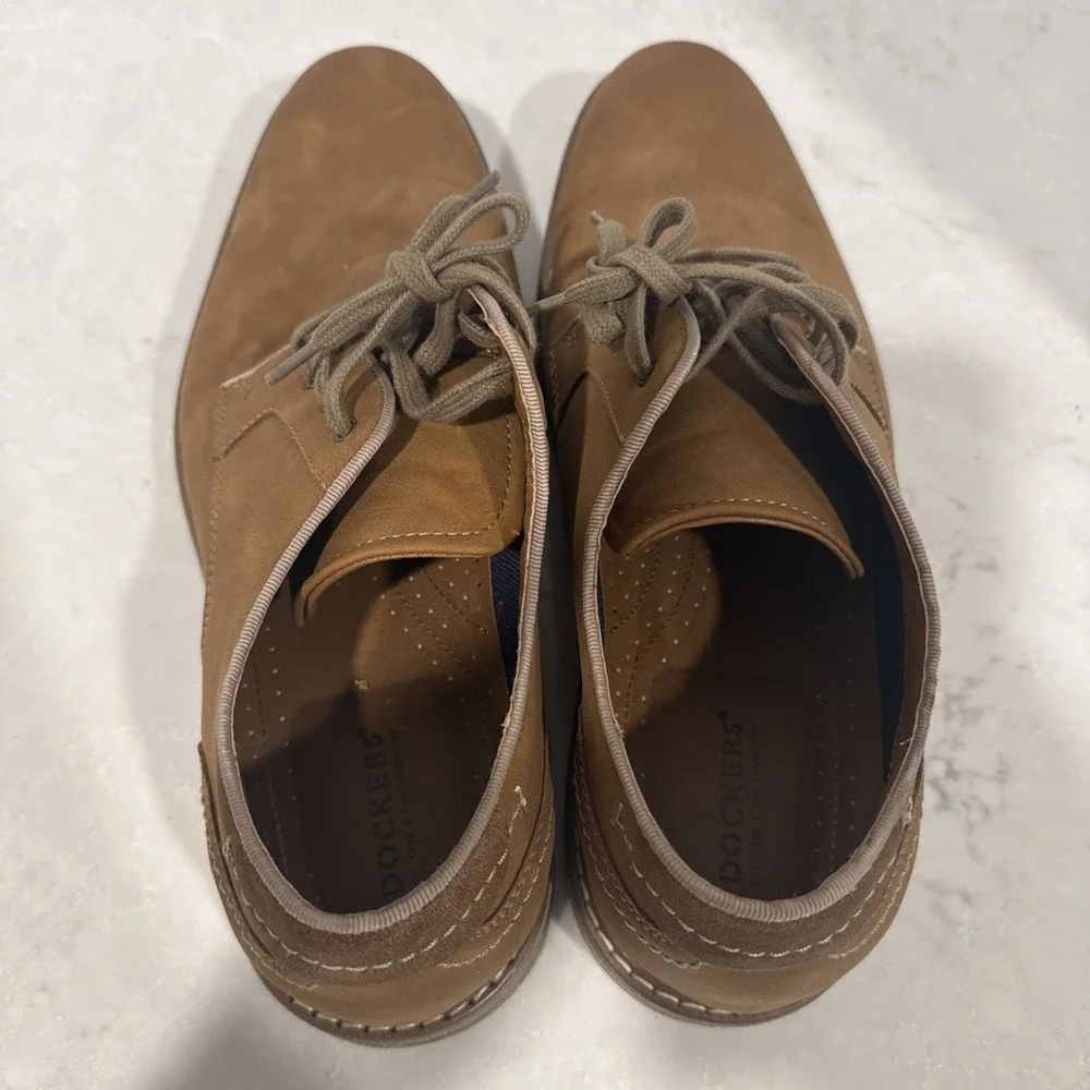 Docker's Men's Shoes, Tan, Size 9.5 Excellent Condition